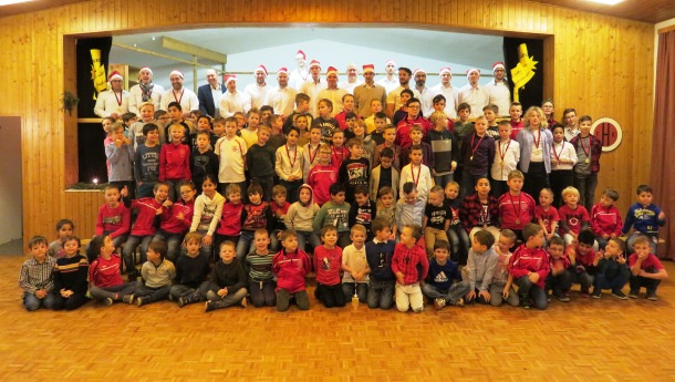 Jugen-Weihnachtsfeier_2017.JPG-FK HAINBURG