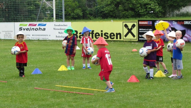 Fußball-Kindergarten 2020.JPG-FK HAINBURG