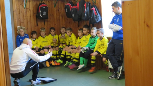 Trainer.JPG-FK HAINBURG